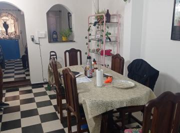 Casa de 5 ambientes, Rosario · Vende Galvez Al 6100