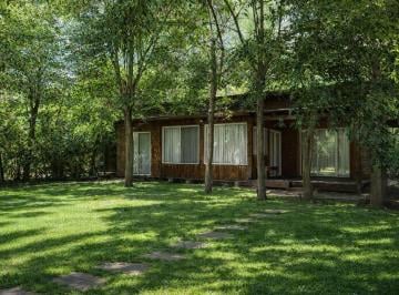 Casa · 70m² · 4 Ambientes · 1 Cochera - inmobiliaria Varela CDE · Casa de 80 m² en Venta en Costa del Este