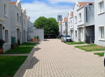 Casa de 8 ambientes, Córdoba · Nuevo Jardin! Duplex 3 Dor! Apto Credito