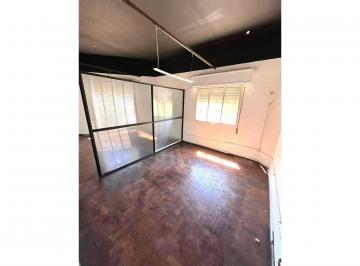 Oficina comercial · 40m² · 2 Ambientes · Oficina de 40 m. Esquina Ituzaingo y Mitre. Impuestos Incluidos. Ideal Clases Part, Showroom, Uso