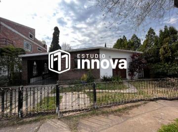 Casa · 90m² · 5 Ambientes · 1 Cochera · Alquiler: Casa 3 Dorm. en Zona Norte!