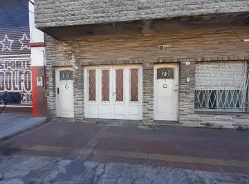 PH de 3 ambientes, Lanús · PH Refaccionado a Nuevo de 3 Ambientes con Balcon Al Frente!