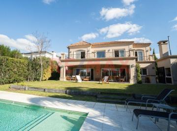 Casa · 293m² · 4 Ambientes · 4 Cocheras · Venta Casa 4 Ambientes Nordelta - Los Lagos.