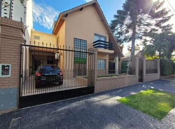 Casa de 7 ambientes, Morón · Espectacular Casa en Venta en Castelar Norte