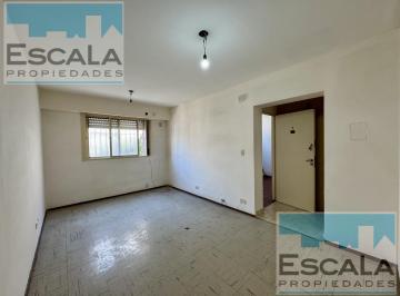 Departamento · 55m² · 4 Ambientes · Departamento Dos Dorm. en Venta