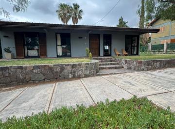 Casa de 6 ambientes, Ciudad de Mendoza · Openhouse Alquila Fabulosa Casa en Barrio Privado Dalvian.