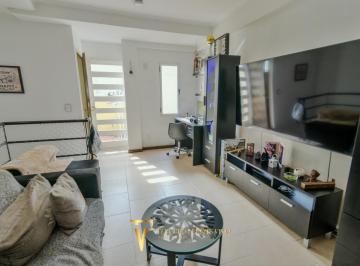 PH · 71m² · 3 Ambientes · Venta • Mataderos • Manuel Artigas 7000 • PH • 3 Ambientes