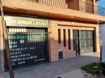 Bodega-Galpón · 558m² · 7 Ambientes · 2 Cocheras · Casa + Galpón Jacinto Alto Laguirre 1434, Barrrio Yofre Sud, Cordoba