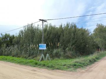 Terreno · 859m² · 3 Lotes en Venta - Reta