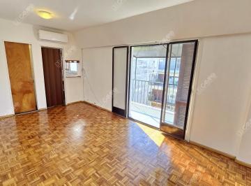 Departamento · 26m² · 1 Ambiente · Maure 2500 - Colegiales - Monoambiente con Gran Balcon Corrido Doble Placard y Cocina Independiente