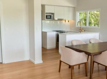 PH · 160m² · 4 Ambientes · Chalet PH 4 Amb. - Reciclado y Amoblado