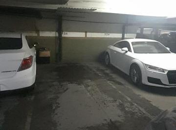 Garage · 12m² · 1 Cochera · Cochera en Venta - 12 m² - Flores