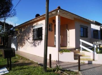 Casa · 40m² · 3 Ambientes · Casa en Venta - 2 Dorm. 1 Baño - 85 m² - Las Toninas