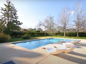 Casa · 587m² · 7 Ambientes · 2 Cocheras · Casa Chalet en Venta en Ayres del Pilar, Pilar, G. B. a. Zona Norte