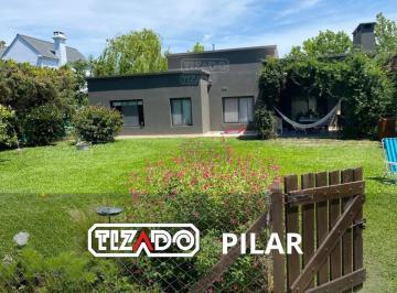 Casa · 160m² · 4 Ambientes · 4 Cocheras · Casa Chalet en Alq. Temporario en Roble Joven, Pilar, G. B. a. Zona Norte