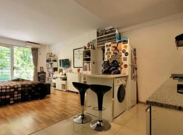 Departamento · 37m² · 1 Ambiente · 1 Cochera · Monoambiente en Parque Avellaneda con Balcón Al Frente y Cochera - Oportunidad!