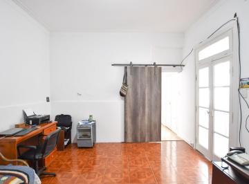 PH · 70m² · 4 Ambientes · PH en Venta - 2 Dorm. 1 Baño - 93,44 m² - La Plata