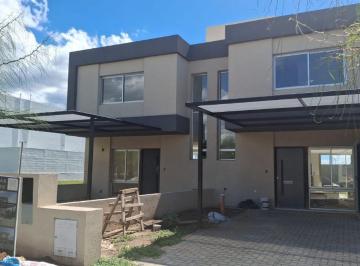 Casa de 4 ambientes, Córdoba · Dúplex en Venta Docta Av - Oportunidad Inversores 3 Dorm 3 Baños
