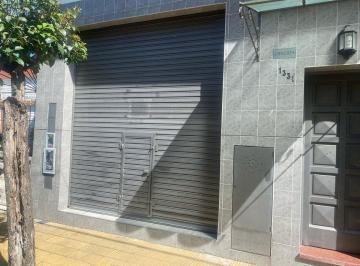 Local comercial · 40m² · Alquiler Local Deposito Tablada La Matanza Baulera