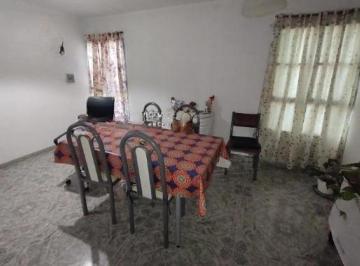 Departamento · 100m² · 5 Ambientes · Dúplex en Venta - 4 Dorm. 4 Baños - 100 m² - Villa Elvira, La Plata