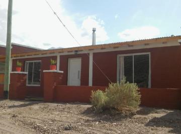 Casa · 170m² · 5 Ambientes · 2 Cocheras · Casa en Venta - 3 Dorm. 2 Baños - Galpón - 3.000 m² - Uspallata, Mendoza