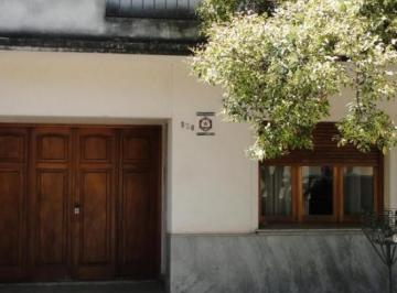 Casa · 150m² · 5 Ambientes · 1 Cochera · Casa en Venta - 3 Dorm. 2 Baños - 160 m² - Mercedes