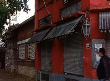 Local comercial · 260m² · 3 Ambientes · Local en Venta - Salón Principal - Sotano - 2 Toilettes - 270 m² - Velez Sarsfield