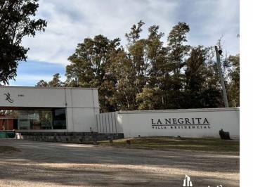 Casa de 2 ambientes, Villa María · Se Vende Barrio Residencial La Negrita.