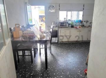 Casa · 80m² · 8 Ambientes · Casal/financian/arenalgrande Concepciónarenal/120 M²/3dorm/patio Parr/ Aceptabanc