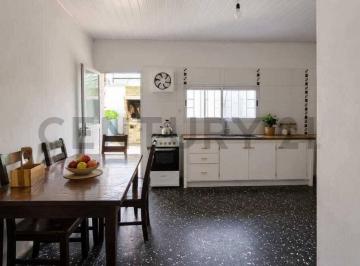 Casa · 80m² · 8 Ambientes · Casal/financian/arenalgrande Concepciónarenal/120 M²/3dorm/patio Parr/ Aceptabanc