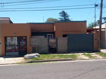 Casa · 150m² · 3 Ambientes · 1 Cochera · Casa en Venta - 2 Dorm. 1 Baño - Cochera - 500 m² - San Nicolás de Los Arroyos
