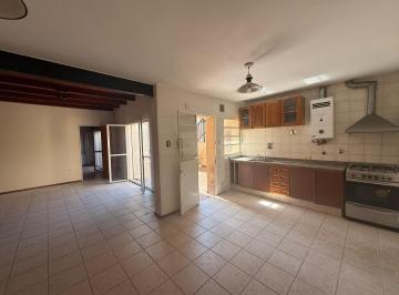 Casa · 138m² · 5 Ambientes · Casa en Venta Ubicada en Constitución 2100