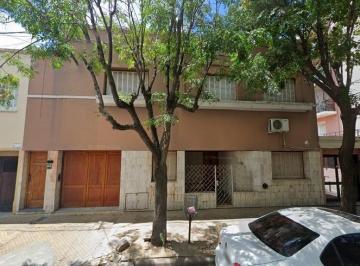 Casa · 154m² · 4 Ambientes · 1 Cochera · Casa en Venta - 3 Dorm. 2 Baños - Cochera - 352 m² - Mercedes