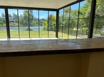 Casa · 330m² · 8 Ambientes · 1 Cochera · Casa en Alquiler en Albanueva, Rincón de Milberg, Tigre