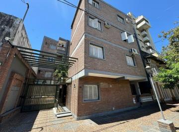 Departamento · 56m² · 2 Ambientes · 1 Cochera · Venta! Departamento 1 Dorm. con Cochera Cubierta