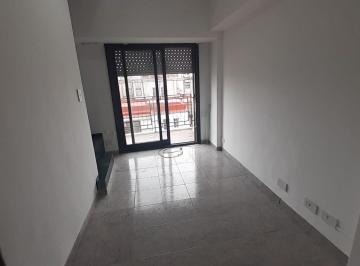 Departamento · 34m² · 2 Ambientes · Depto Duplex 2 Amb con Balcon, Excelente Ubicacion
