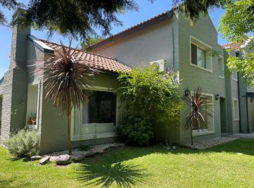 Casa · 239m² · 5 Ambientes · 2 Cocheras · Casa Los Cardales Country Club 6 Amb Apta Credito