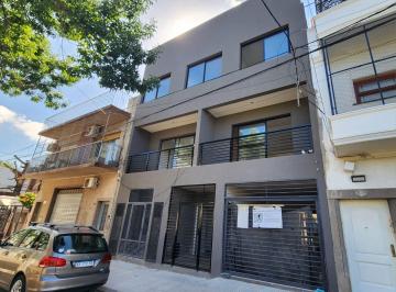 PH · 121m² · 4 Ambientes · 1 Cochera · PH 4 Amb Venta Pozo Mcastro Patio + Parrilla + Cochera