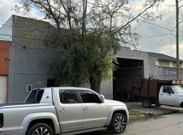 Depósito · 360m² · 1 Ambiente · Galpón en Venta - 360 m² - Berazategui