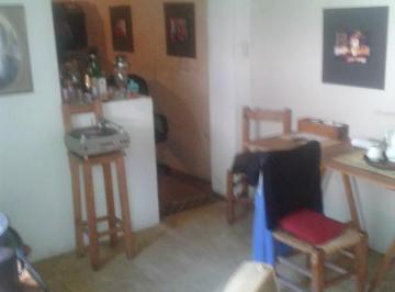 Casa · 100m² · 3 Ambientes · Casa en Venta - 2 Dorm. 1 Baño - 200 m 2 - La Plata