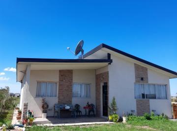 Casa de 5 ambientes, Merlo · Casa en Barrio Cerrado - Pontevedra