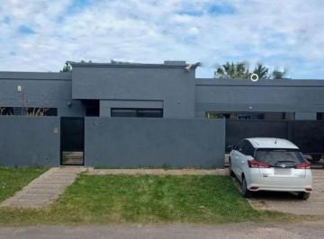 Casa · 185m² · 5 Ambientes · 2 Cocheras · Casa en Venta en La Plata