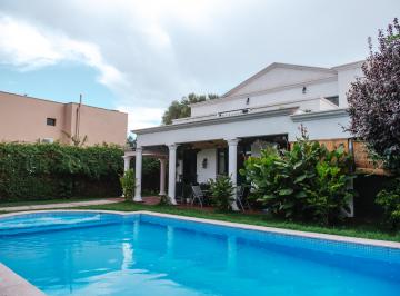 Casa de 5 ambientes, Guaymallén · Casa Apta Credito - B° Privadi Syrah - 4hab - 3 Baños - Guaymallen