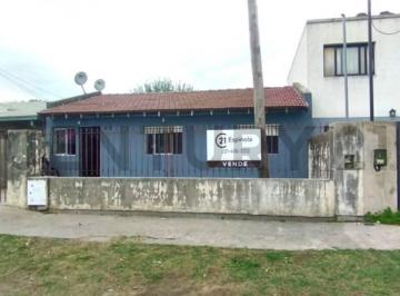 Casa · 78m² · 4 Ambientes · 1 Cochera · Casa en Venta 3 Dorm. en San Carlos, La Plata