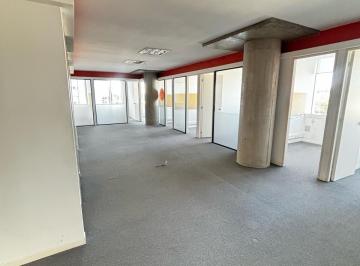 Oficina comercial · 216m² · 2 Cocheras · Alquiler - Espectacular Oficina en Nuñez Sobre Libertador