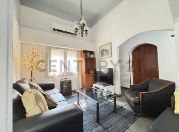 Casa · 197m² · 6 Ambientes · Venta Casa 6 Ambientes. Villa Urquiza.