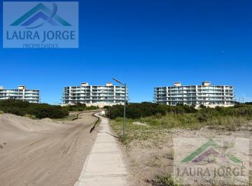 Departamento · 82m² · 3 Ambientes · 1 Cochera · Departamento North Beach
