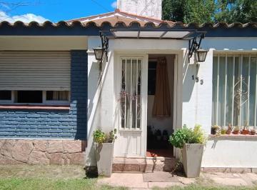 Casa de 4 ambientes, Río Ceballos · "Tu Oasis en Las Sierras: Casa con Pileta en Vallecito de Ñu Porá" Río Ceballos