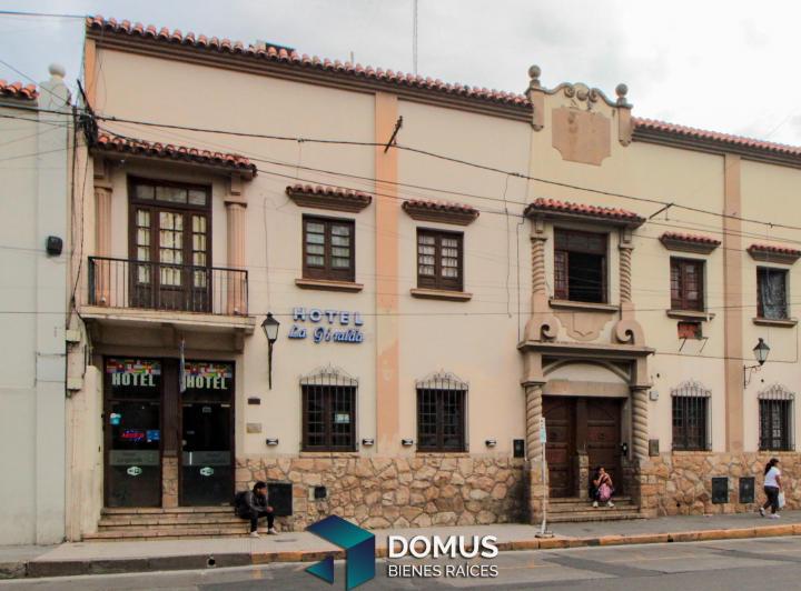 Hotel · 357m² · 20 Dormitorios