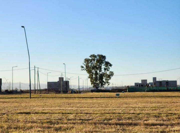 Terreno · 275m²